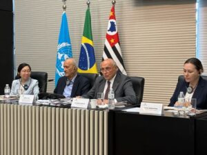 Visita do Relator Especial da ONU para os Direitos Humanos de Migrantes, Sr. Gehad Madi, no GT-Migrantes da ALESP, junto ao deputado estadual Eduardo Suplicy (PT-SP).